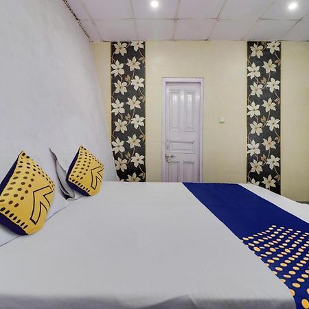 Hotel Jaiswal Estate ムスーリー エクステリア 写真